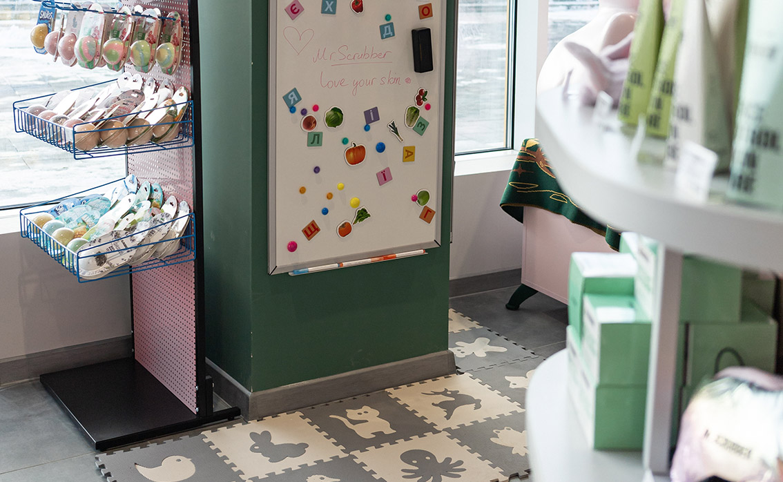 м. Чернівці, вул. Галицький Шлях, 11, ТРЦ Bukovyna Mall, 1 поверх